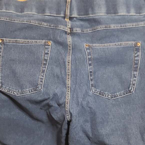 HUE Denim Jeans - Picture 4 of 5
